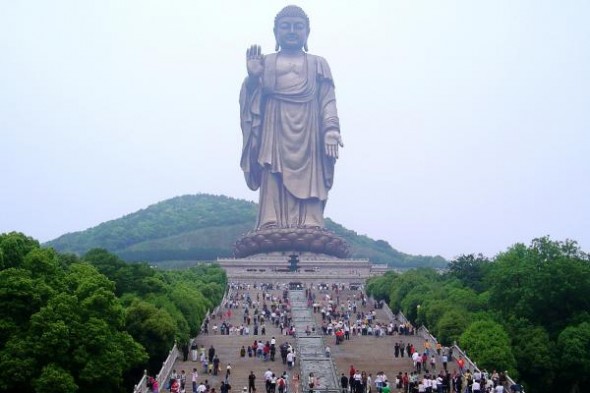 El Buda del Templo de Primavera, la estatua ms grande del mundo Playas en el mundo
