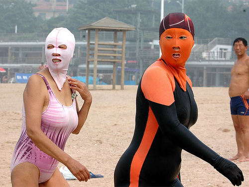 Facekini, la nueva tendencia contra el sol de playa Playas del mundo