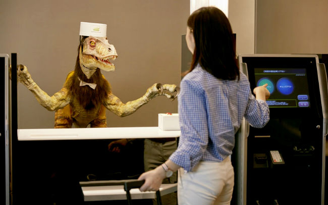 Hotel Henn-na japons es atendido por robots Playas en el mundo